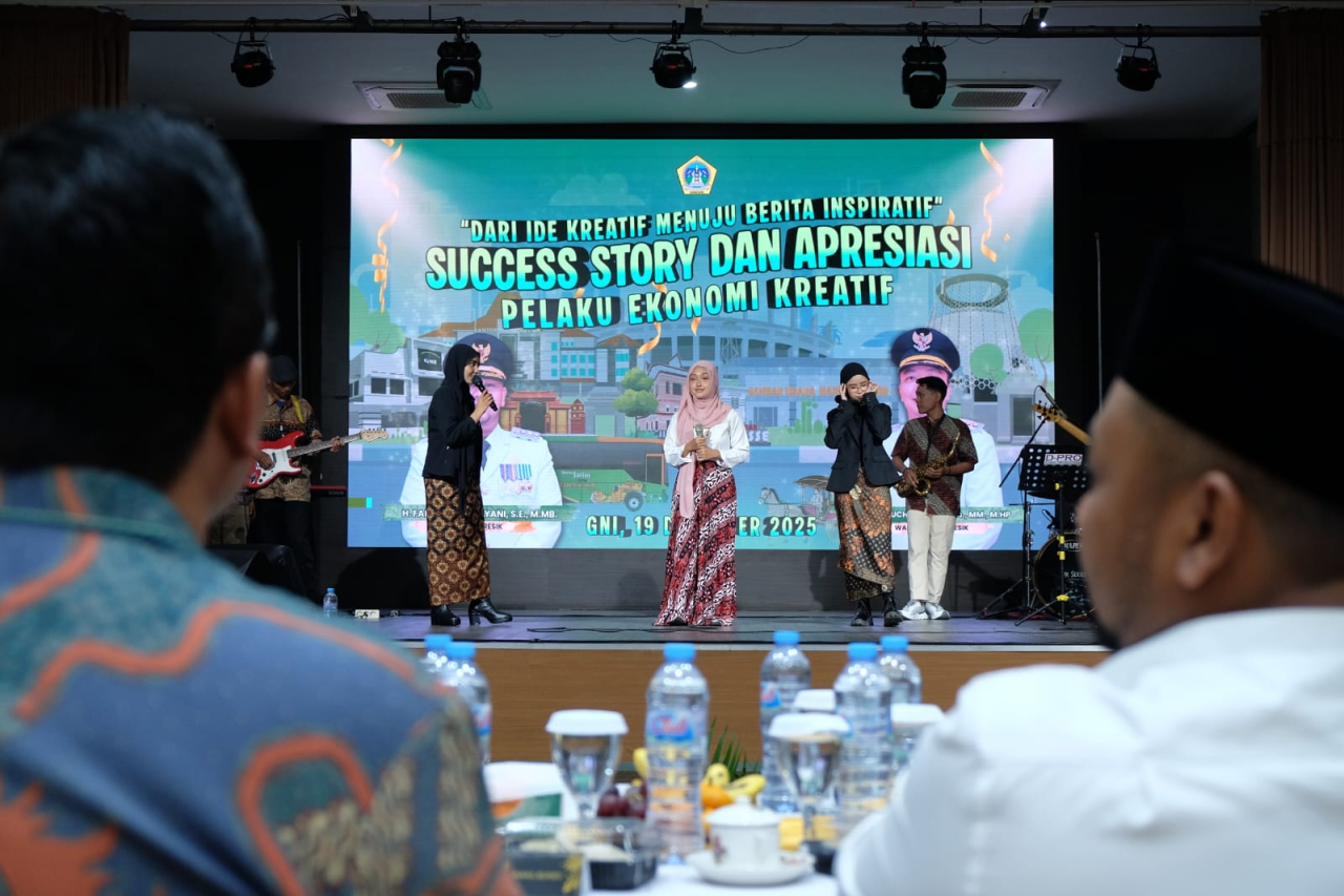 Kegiatan “Dari Ide Kreatif Menuju Berita Inspiratif” yang digelar di Gedung Nasional Indonesia (GNI) Gresik