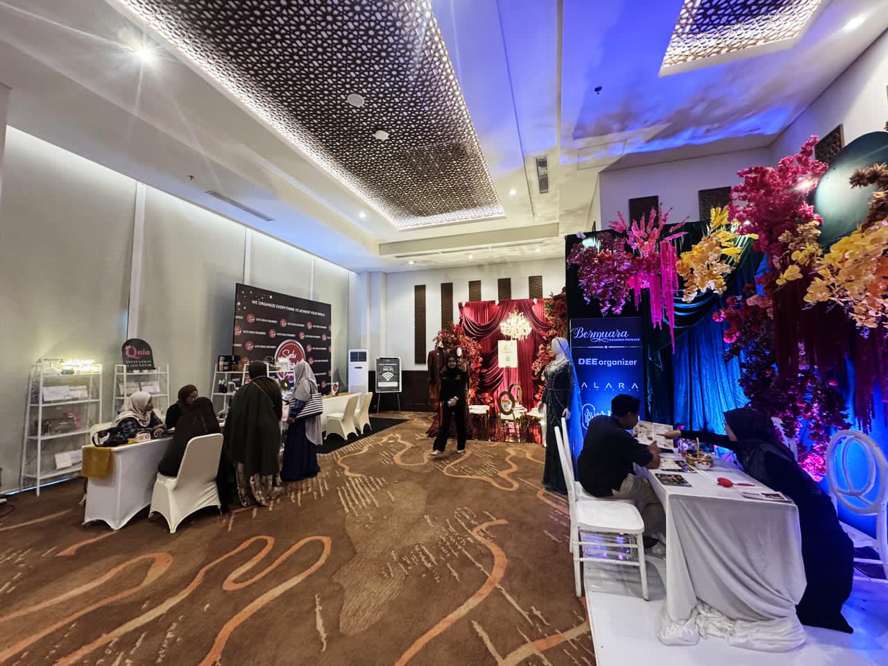 pameran pernikahan bertajuk Miracle Wedding Open House Vol. 2 yang digelar Hotel Santika Gresik