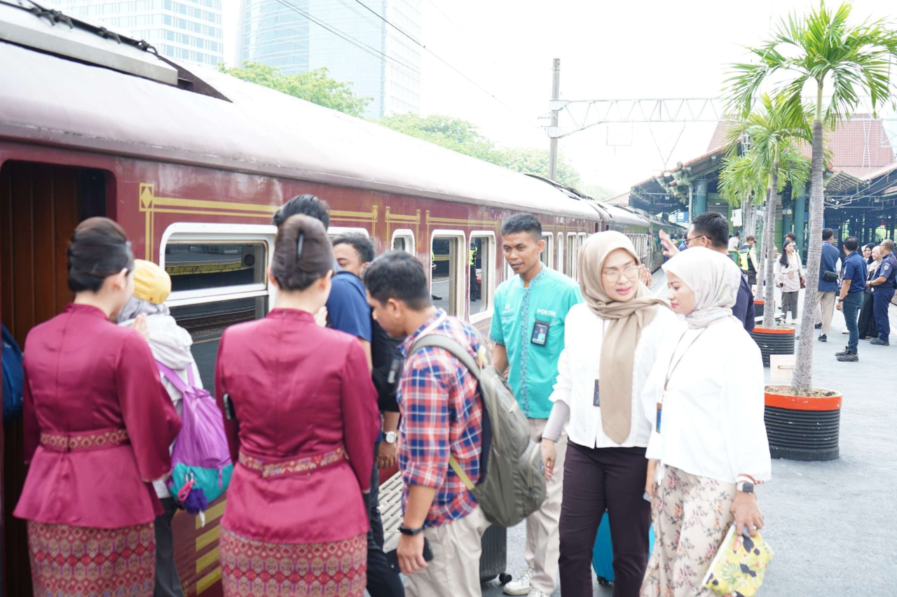 KAI Wisata siap melayani pelanggan selama masa Angkutan Natal dan Tahun Baru (Nataru) 2025/2026