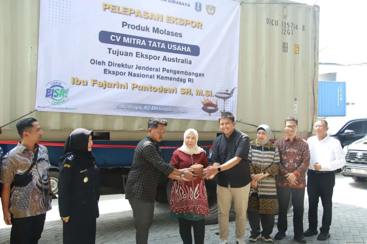 Pengusaha Mojokerto Lepas Ekspor Tetes Tebu Senilai Rp 166 Juta ke Australia