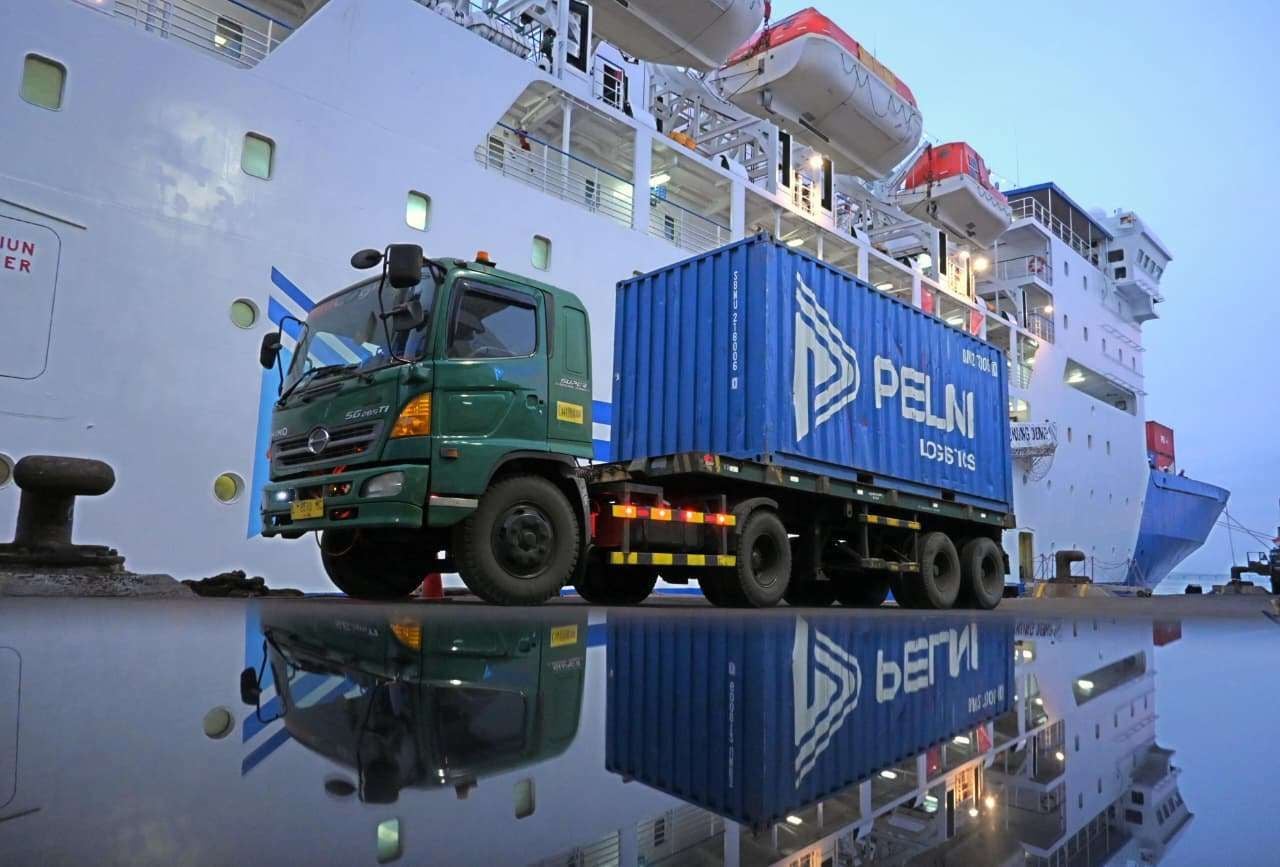 PELNI membuka layanan pengiriman bantuan bencana secara gratis untuk korban banjir bandang dan longsor di Sumatera Utara