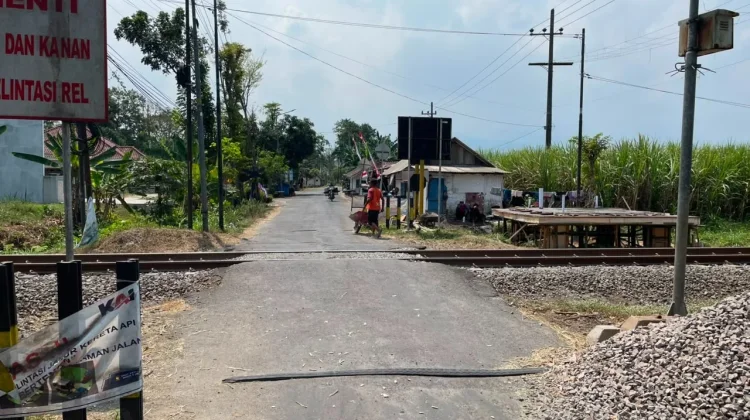 KAI Daop 9 Jember Siapkan 400 Personel Jaga 96 Perlintasan