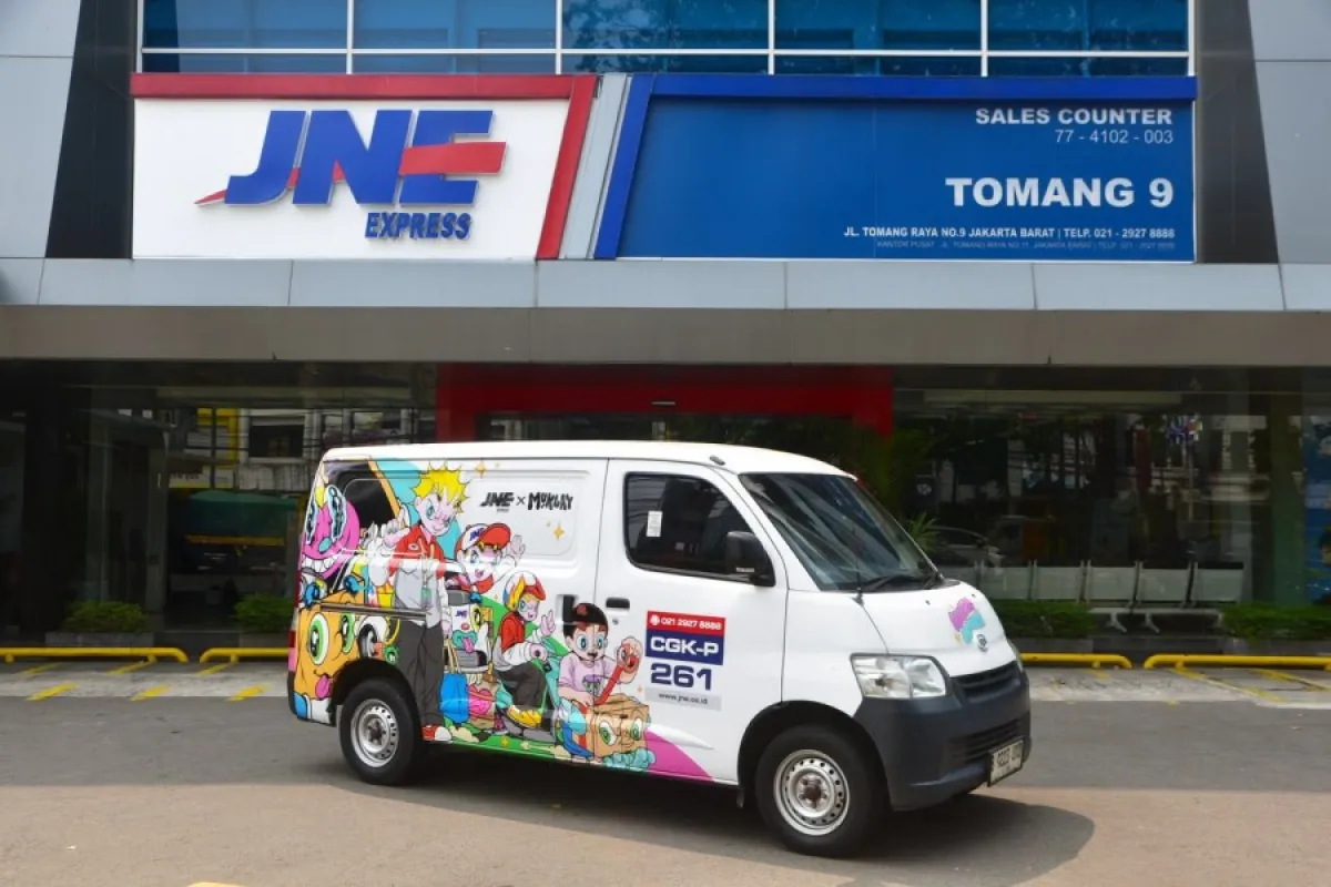 JNE Hadirkan Kolaborasi Eksklusif dengan Semangat Kreatif Melesat Hebat
