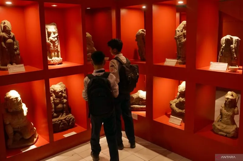 Pelajar Tulungagung Antusias Kunjungi Pameran Museum Temporer