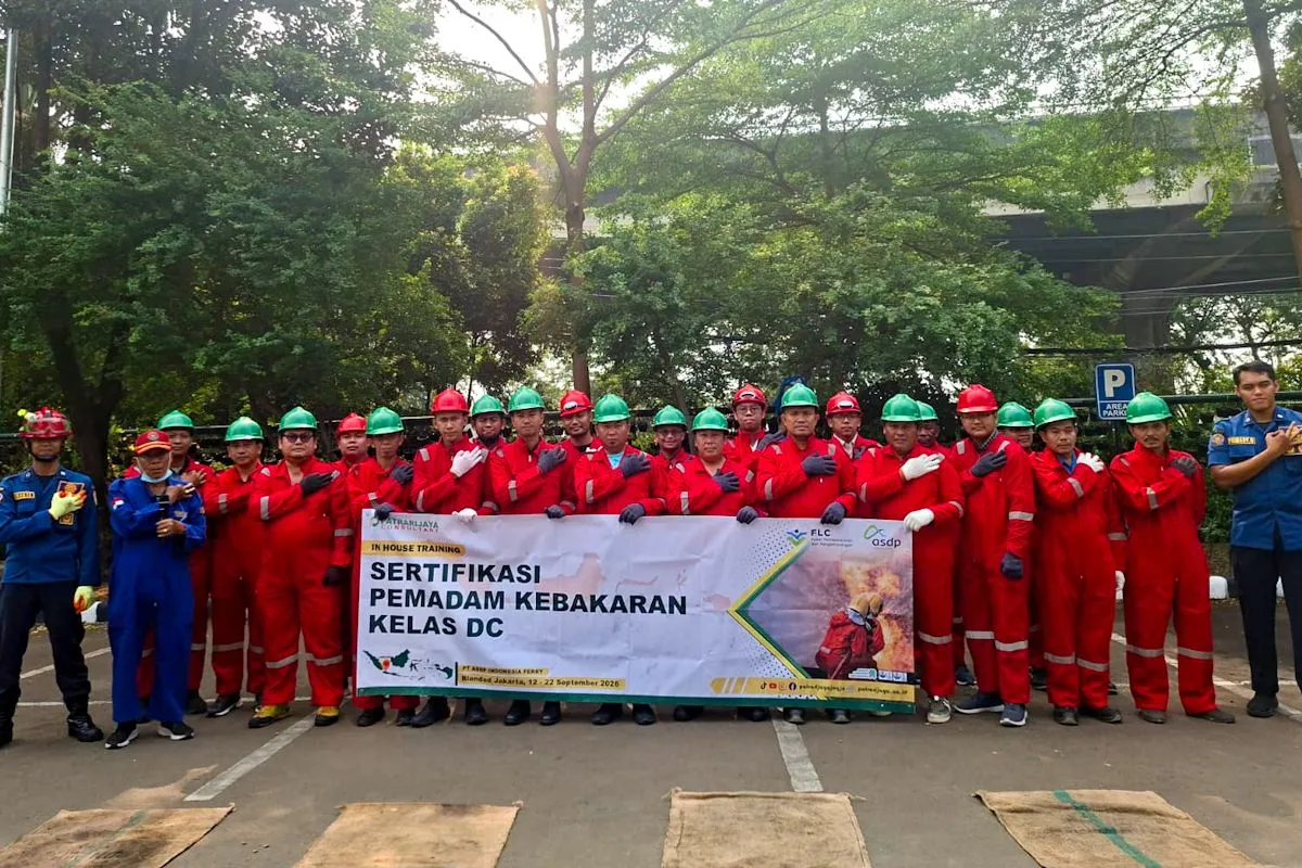 Hadapi Kondisi Darurat, ASDP Gembleng Personel dengan Pelatihan Pemadam Kebakaran