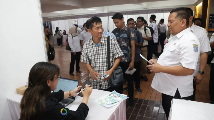 Mini Job Fair Disnaker Surabaya Sediakan 450 Lowongan Kerja