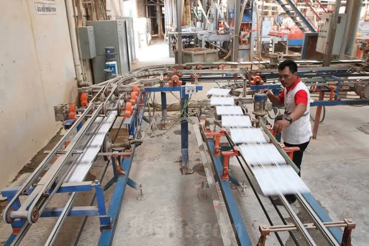 Kurang Pasokan Gas, Enam Perusahaan Keramik Nasional Tutup Usahanya