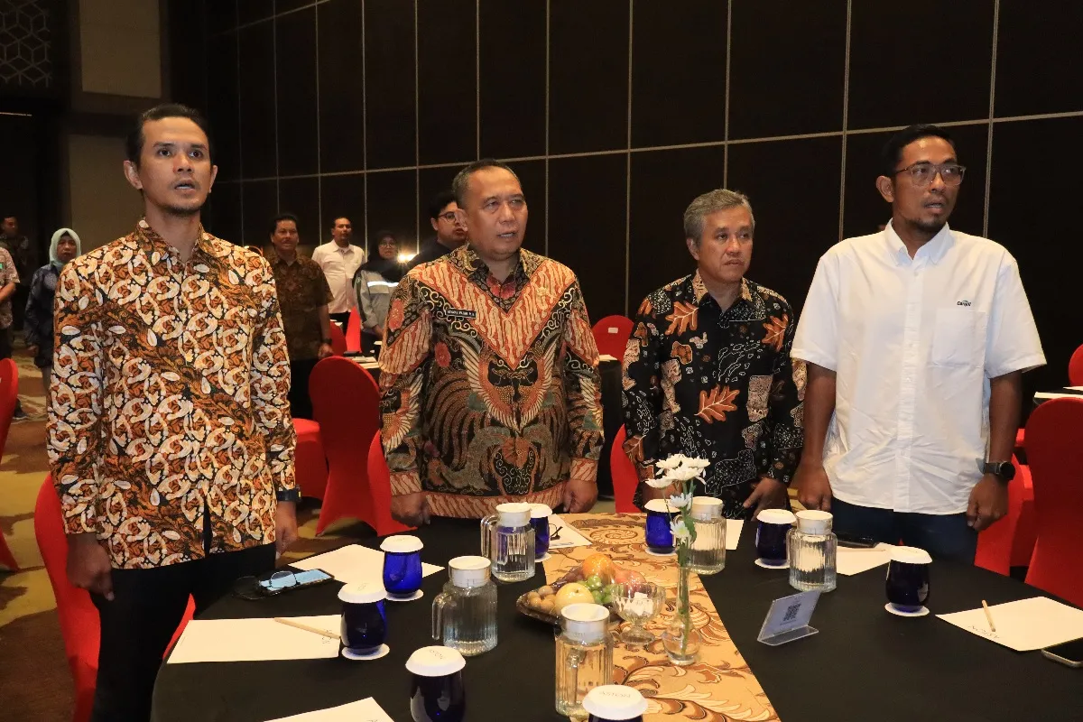 Dari kiri Direktur Cempaka Foundation Sarifudin Lathi, Sekretaris Kabupaten Ahmad Washil bersama Subali (PGN Saka) dan Adi Suprayitno (Cargill Indonesia)