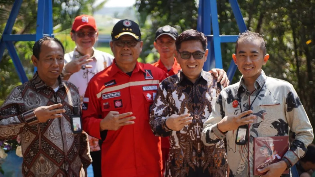 Pegadaian Dukung Pembangunan Jembatan Gantung untuk Warga Jember