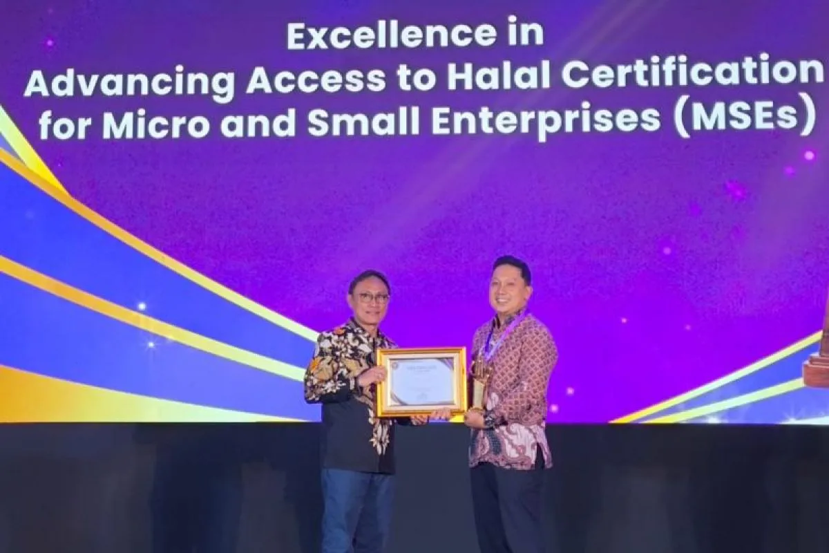 BCA Raih Penghargaan BPJPH Usai Dampingi UMKM Sertifikasi Halal