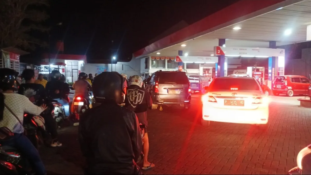 Pertamina Gelontor 100 Ribu Liter BBM ke Jember Atasi Kelangkaan
