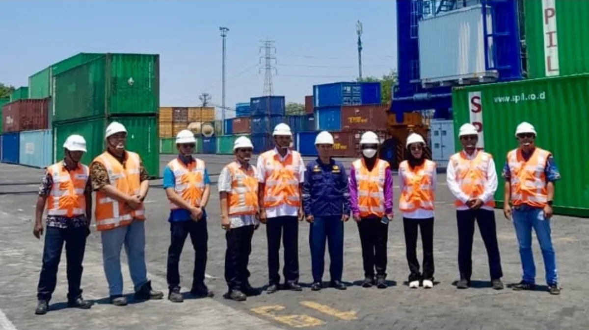 Terminal Petikemas Nilam Tambah Satu Unit E-RTG Perkuat Layanan Bongkar Muat