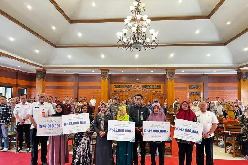 Pemkot Mojokerto Lindungi 12 Ribu Pekerja Rentan dengan Jaminan Sosial  Ketenagakerjaan