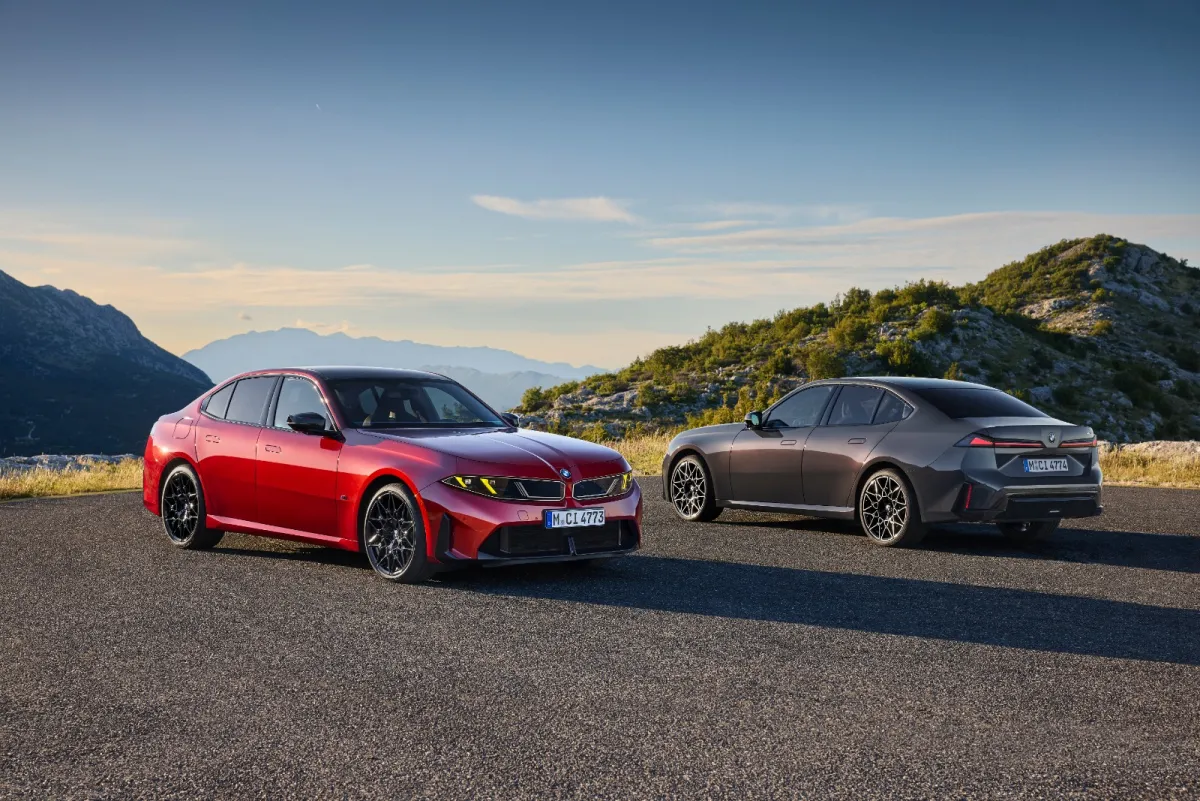 BMW Seri 3 Generasi Baru Resmi Meluncur, M350 xDrive Bawa Mesin 443 PS dan Mode Drift dari Pabrik