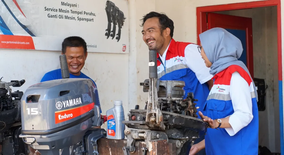 Setahun Tanpa Bengkel Kapal, Nelayan Bawean Kini Kembali Mendapat Layanan Perbaikan