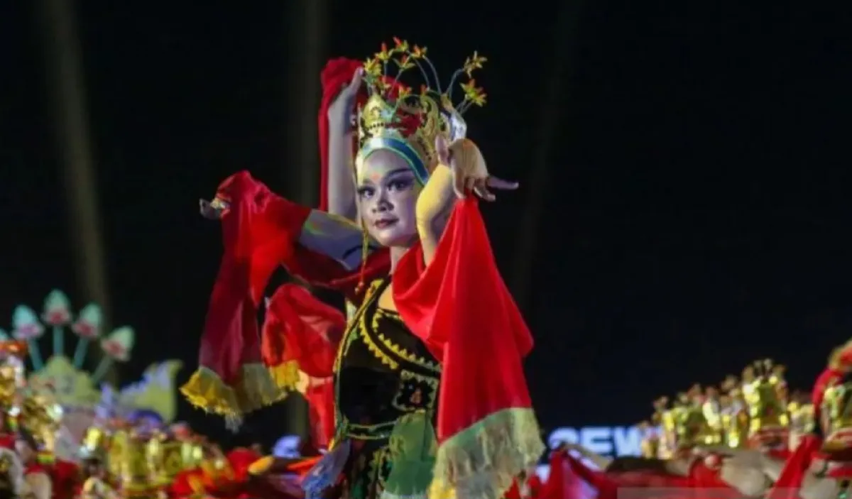 Gandrung Sewu 2026 Bersinar di Pantai Boom Banyuwangi, 1.300 Penari Tampil dengan Konsep Glow in the Dark