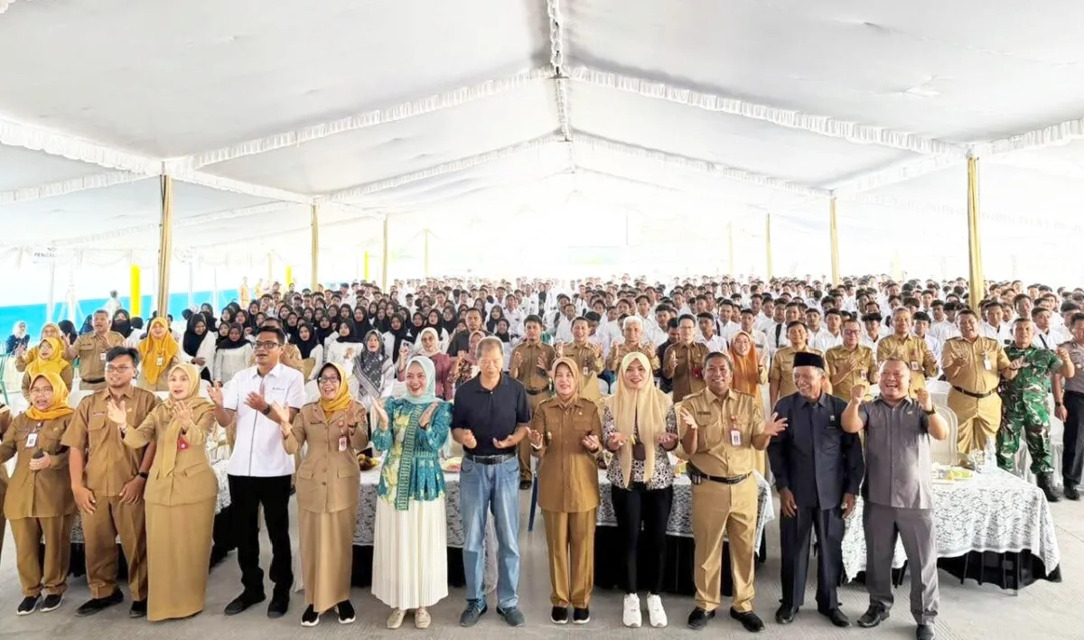 Ribuan Pencari Kerja Berebut 3.000 Posisi di Pabrik Bojonegoro