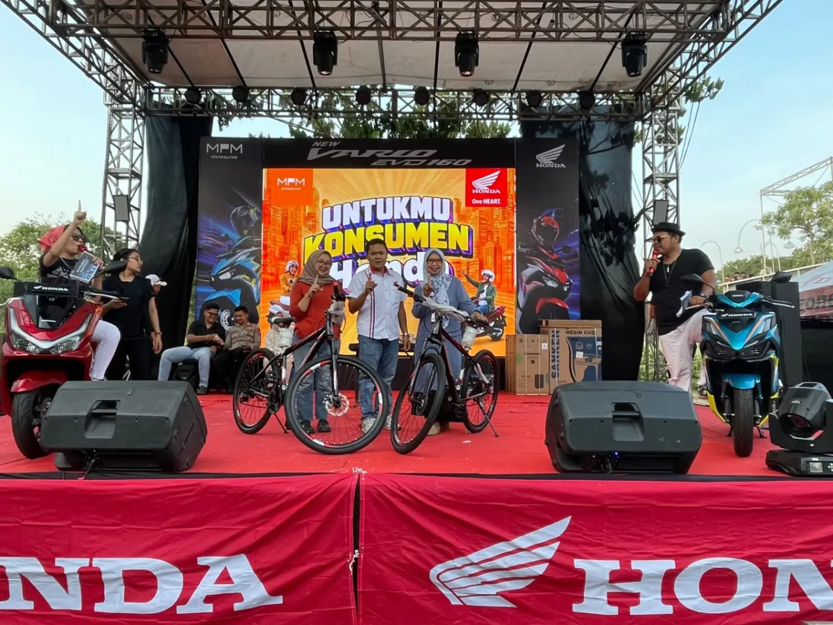 MPM Honda Jatim Hadirkan Public Exhibition New Honda Vario 160 di Bondowoso
