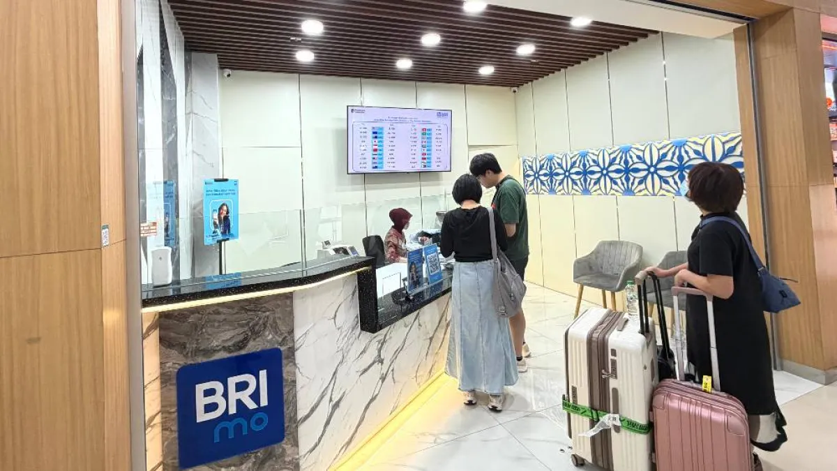 BRI Buka Layanan Money Changer di T2 Bandara Juanda