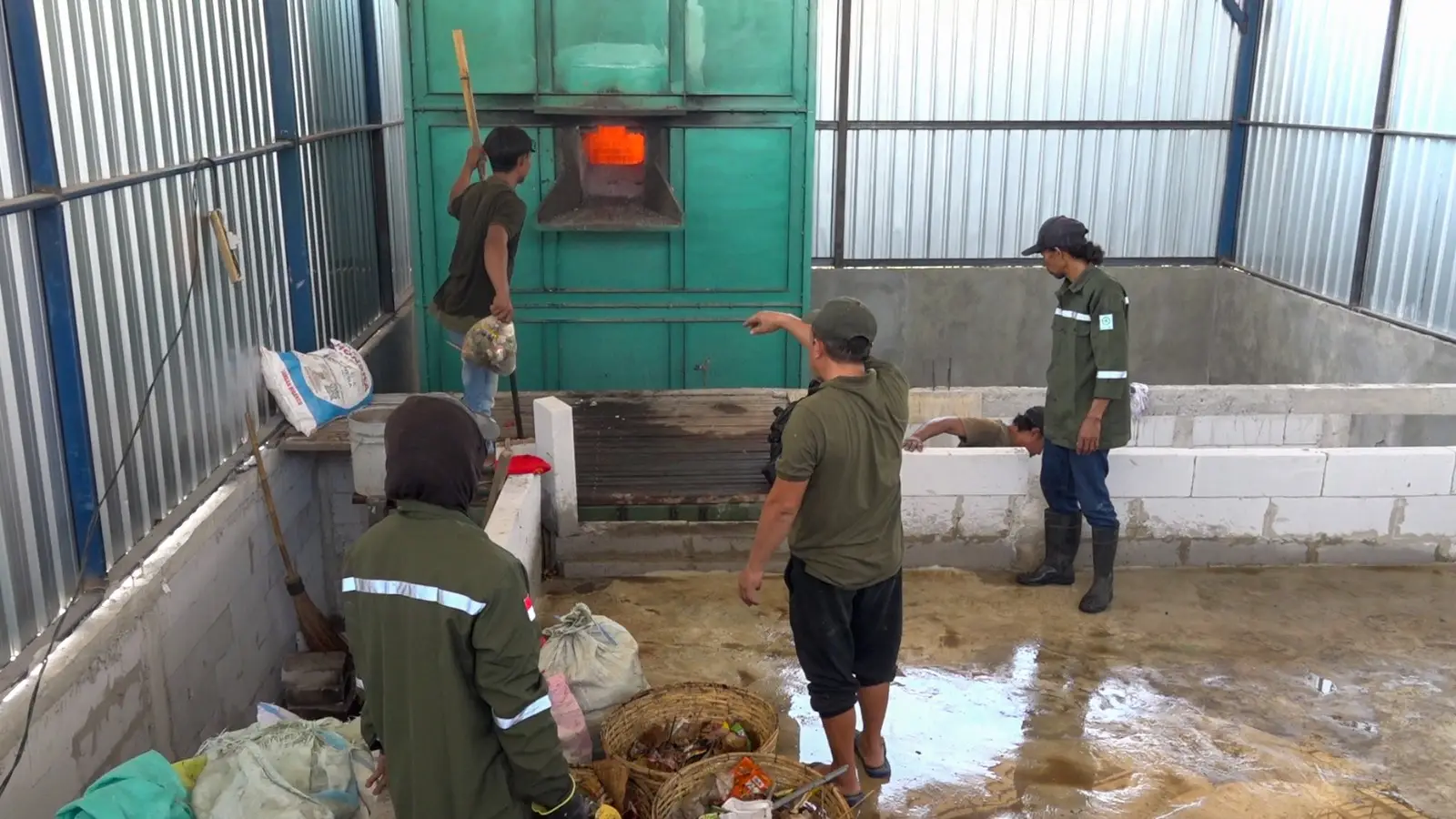 Pemkab  Madiun Resmikan Oksinerator Suhu Tinggi
