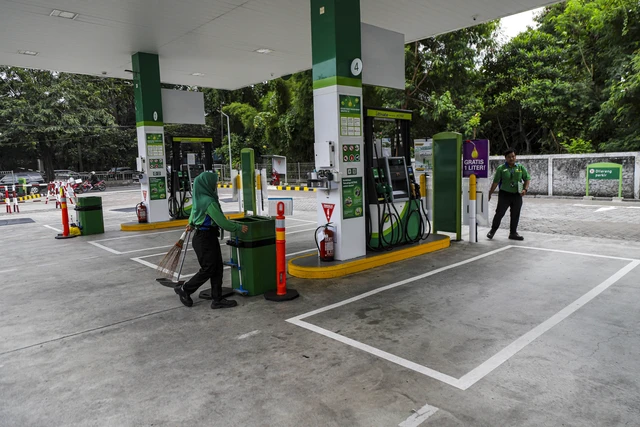 Awal Tahun Bikin Senyum! Harga BBM Pertamina, Shell & BP-AKR Kompak Turun