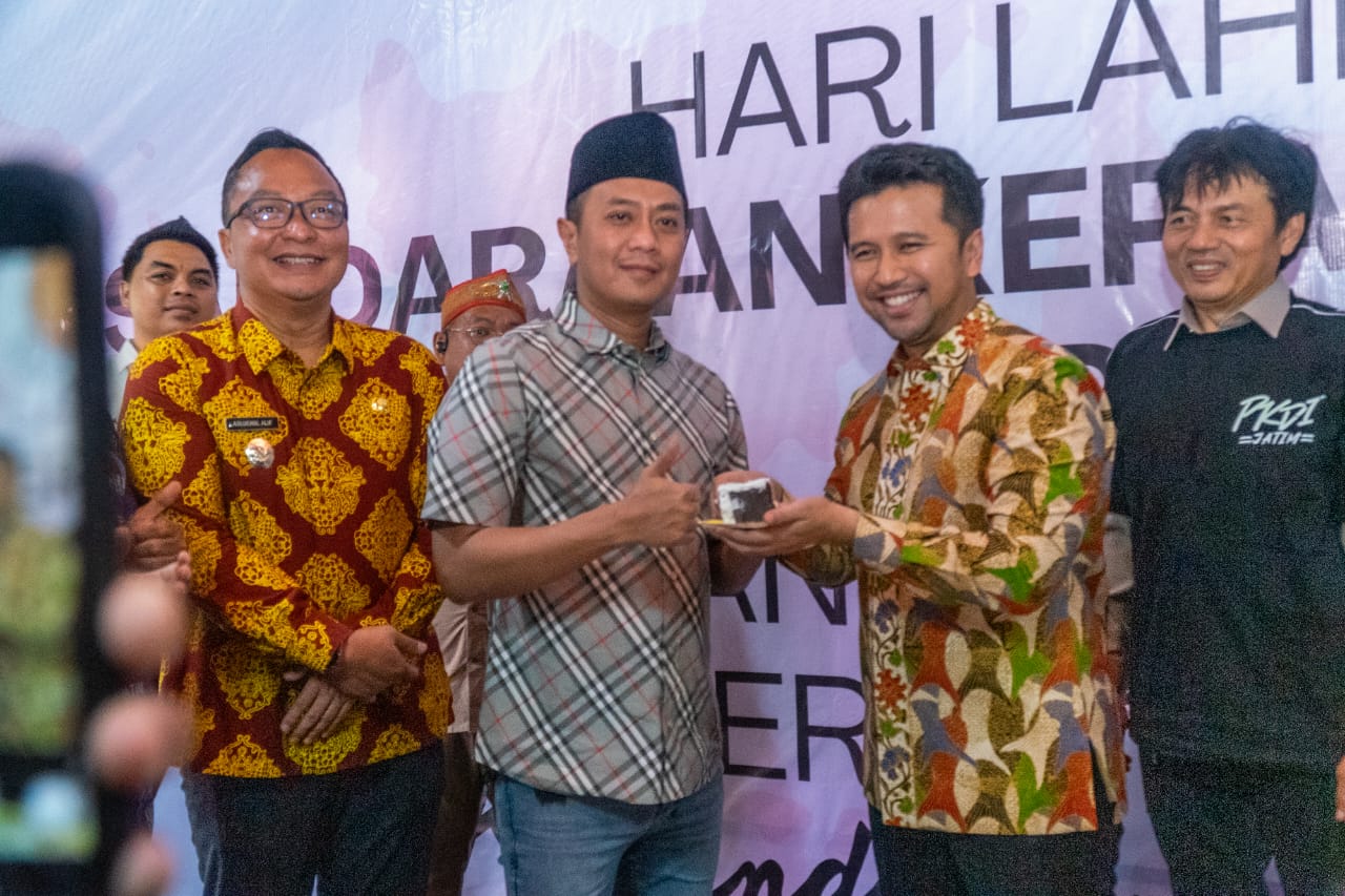 Wakil Gubernur Jawa Timur Emil Elistianto Dardak menghadiri Harlah ke 2 Persatuan Kepala Desa Indonesia (PKDI).