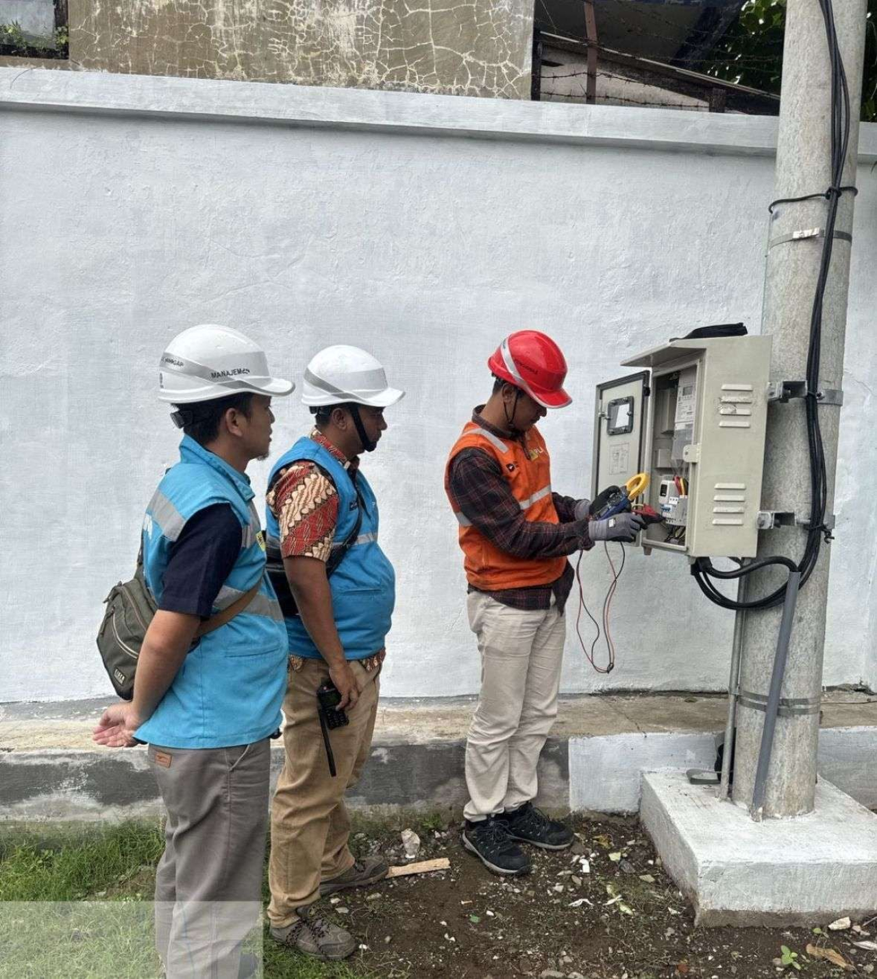 PLN Unit Pelaksana Pelayanan Pelanggan (UP3) Situbondo memastikan dukungan keandalan dan keamanan pasokan listrik.