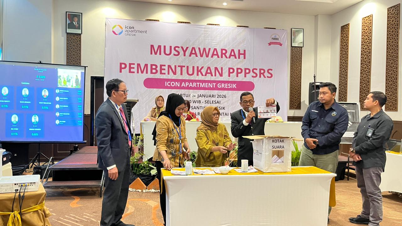 Suasana pemungutan langsung Ketua Perhimpunan Pemilik dan Penghuni Satuan Rumah Susun (PPPSRS) Icon Apartemen Gresik.