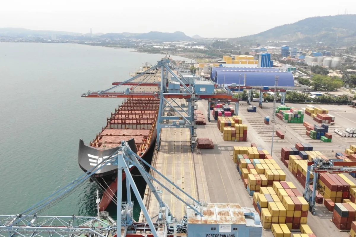 Pelindo Regional 2 Catat Kinerja Pertumbuhan Positif di 2025