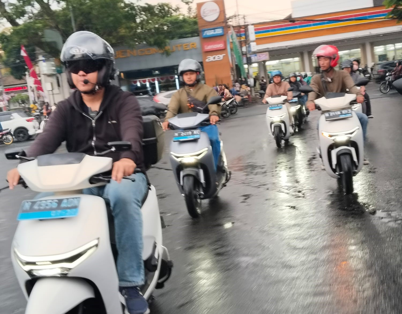 Menyikapi kondisi tersebut, PT Mitra Pinasthika Mulia (MPM Honda Jatim) mengajak masyarakat untuk meningkatkan kewaspadaan melalui kampanye keselamatan berkendara #Cari_Aman.