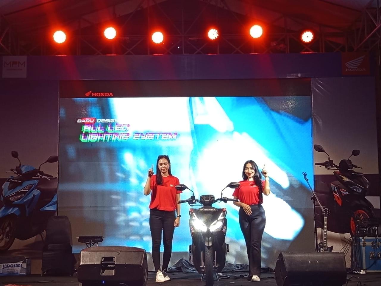 Suasana meriah mewarnai gelaran launching All New Vario 125 Street yang diselenggarakan PT Mitra Pinasthika Mulia (MPM Honda Jatim) di terminal terpadu Banyuwangi