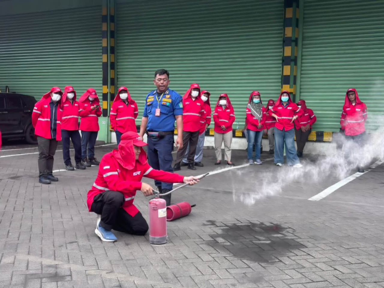 PT Mitra Pinasthika Mulia (MPM Honda Jatim menggelar pelatihan emergency response penanggulangan kebakaran gudang