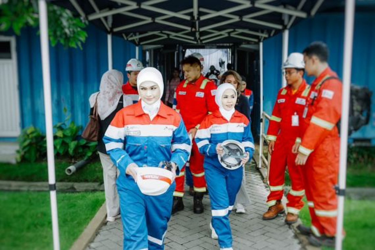 Ketua Tim Panja Lingkungan Hidup Komisi XII DPR RI, Putri Zulkifli Hasan, saat melakukan kunjungan kerja ke Onshore Processing Facility (OPF) Saka Indonesia Pangkah Limited di Gresik, Jawa Timur,