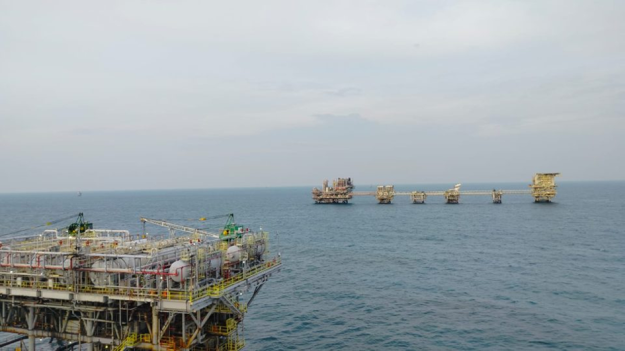 SKK Migas) mencatat keberhasilan engeboran sumur horizontal pada reservoir berkualitas rendah (Low Quality Reservoir/LQR) di Lapangan Yvonne-A, Blok Offshore Southeast