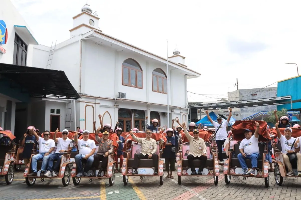 Dukung Program Becak Listrik, PLN Operasikan SPKLU R2 di Jatim