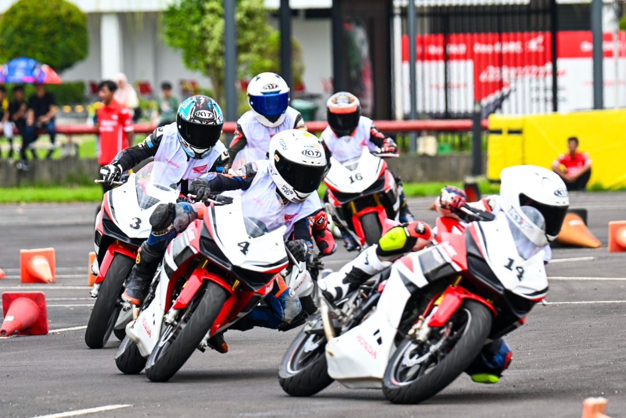 PT Astra Honda Motor (AHM) kembali siapkan talenta balap muda Tanah Air melalui program Astra Honda Racing School (AHRS)