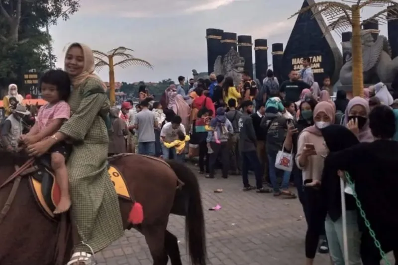 69.773 Wisatawan Kunjungi Telaga Sarangan Selama Libur Lebaran