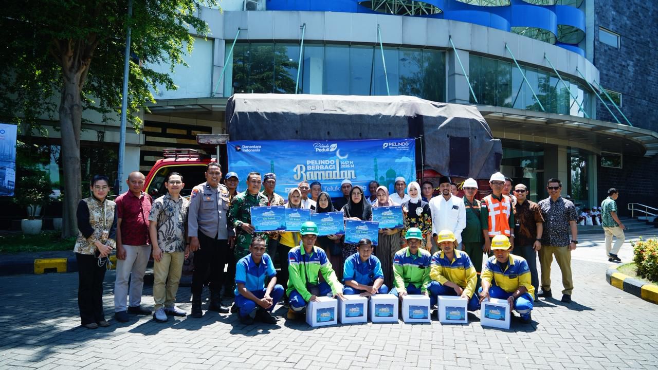 PT Terminal Teluk Lamong (TTL) menyalurkan 7.089 paket bantuan melalui program Pelindo Berbagi Ramadhan 1447 H/2026 M kepada masyarakat dan pekerja