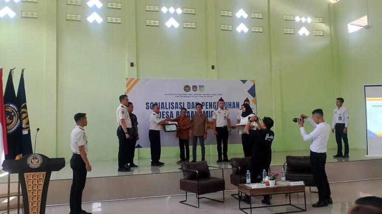 Imigrasi Kediri Kukuhkan Desa Binaan di Kecamatan Pare