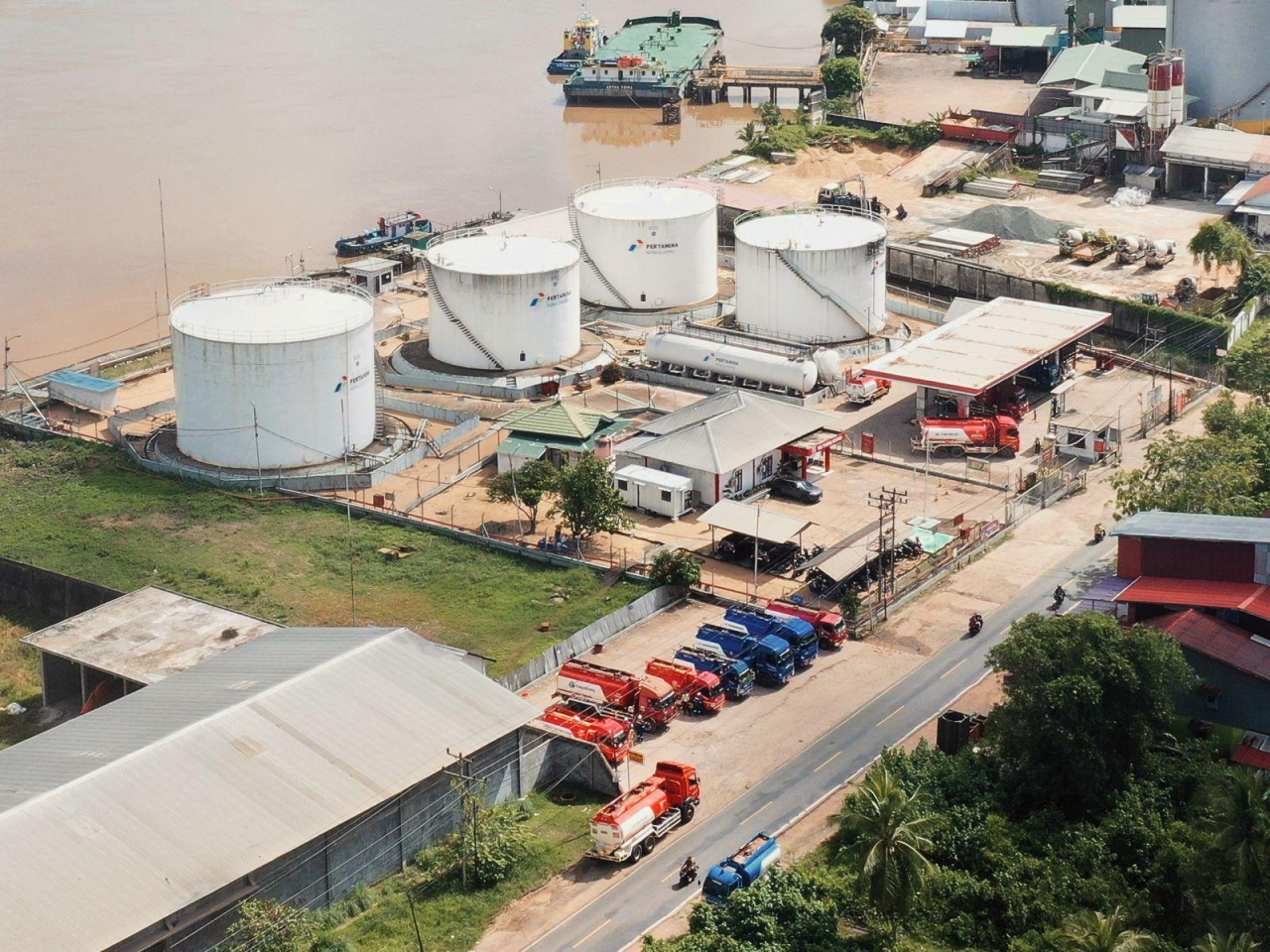  PT Patra Logistik mencatat volume BBM yang dikelola dan didukung penyalurannya melalui Fuel