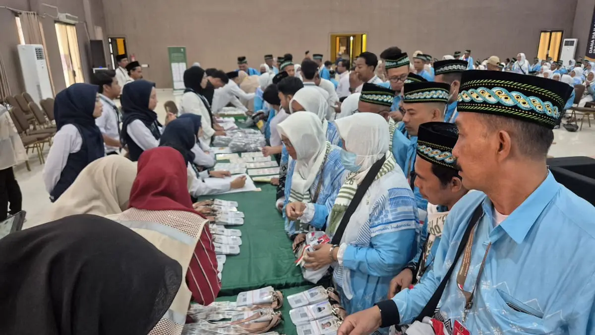 Dua Kloter Jamaah Haji Masuk Asrama Haji Sukolilo