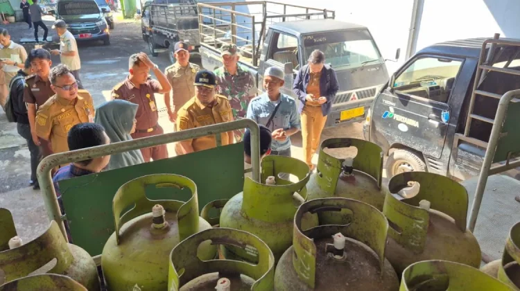 Bupati Probolinggo SPPG dan ASN Tidak Gunakan LPG 3 Kg