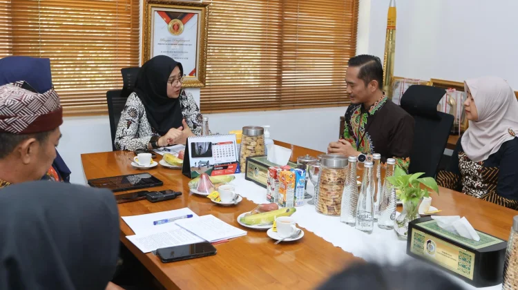 OJK Bantu 5.635 Nelayan Banyuwangi Akses Modal