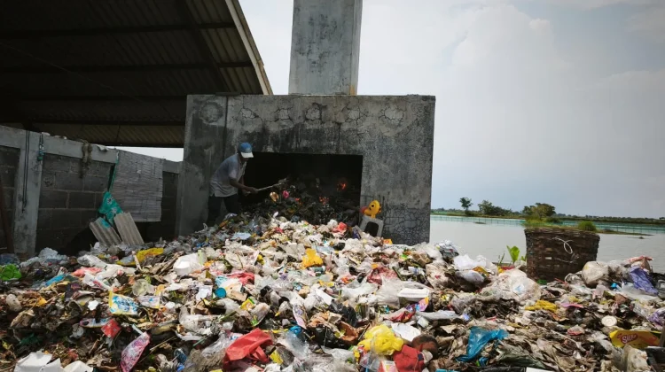 Pemkab Sidoarjo Minta Desa Lakukan Pengelolaan Sampah Terpadu