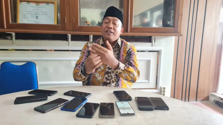 Pemkab Situbondo Luncurkan Gerakan Ternak Ayam Petelur Rumah Tangga
