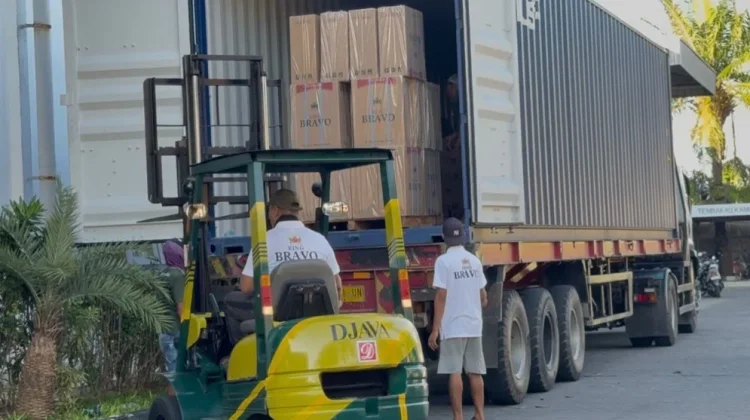 Pabrik Rokok Pamekasan Ekspor 20 Juta Batang Rokok ke Filipina