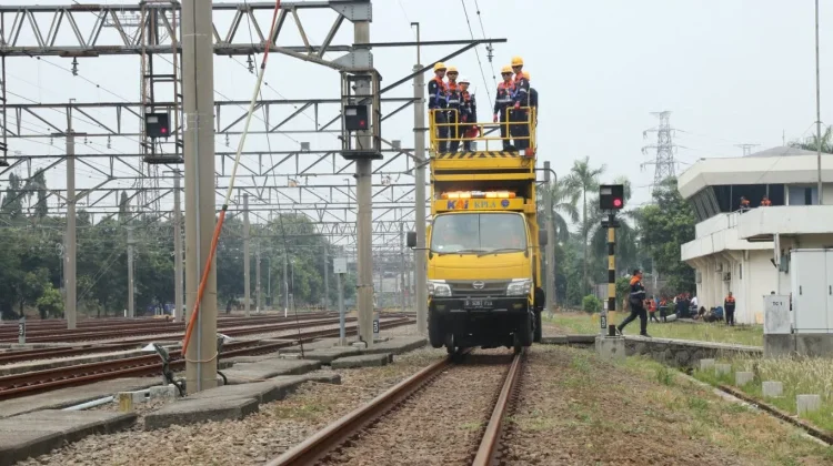 Elektrifikasi Kereta Api Dorong Kenaikan 401 Juta Perjalanan Urban