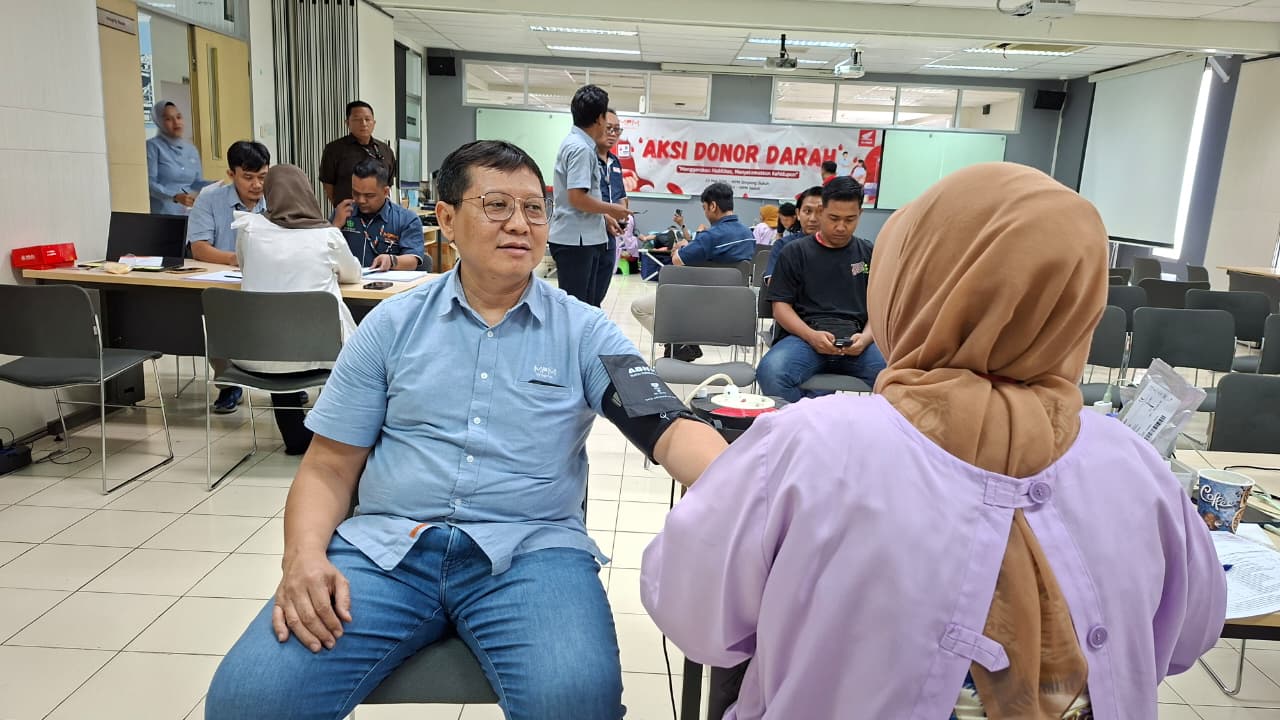 Kegiatan sosial donor darah sebagai wujud kepedulian terhadap sesama sekaligus kontribusi nyata bagi masyarakat.