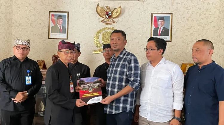Banyuwangi Susun Perda Pembatasan Jam Operasional Ritel Modern