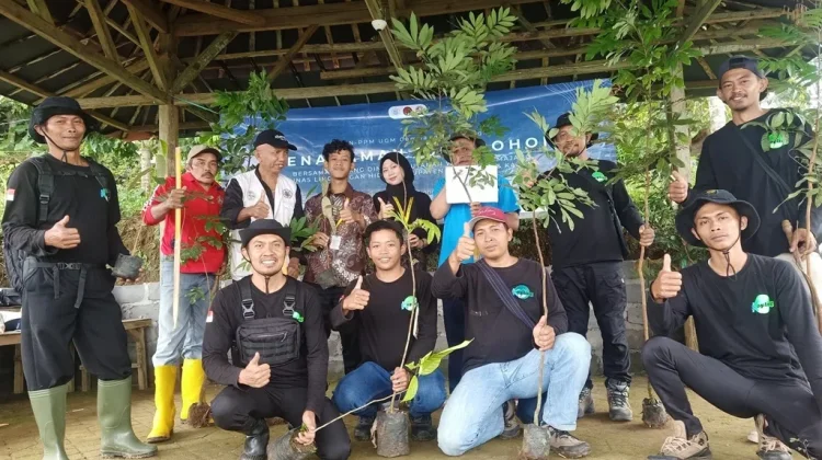 Kopling Pronojiwo Lumajang Sukses Pulihkan Lahan Kritis Tamanayu